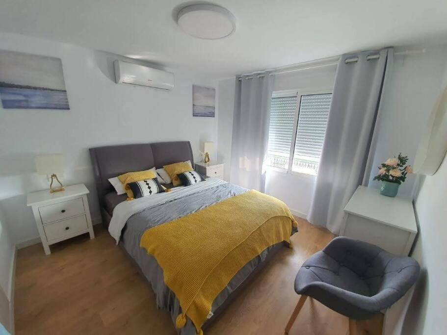 Beautiful Sea Views Cozy Apartment 350 M From Beach Benalmádena Exteriör bild