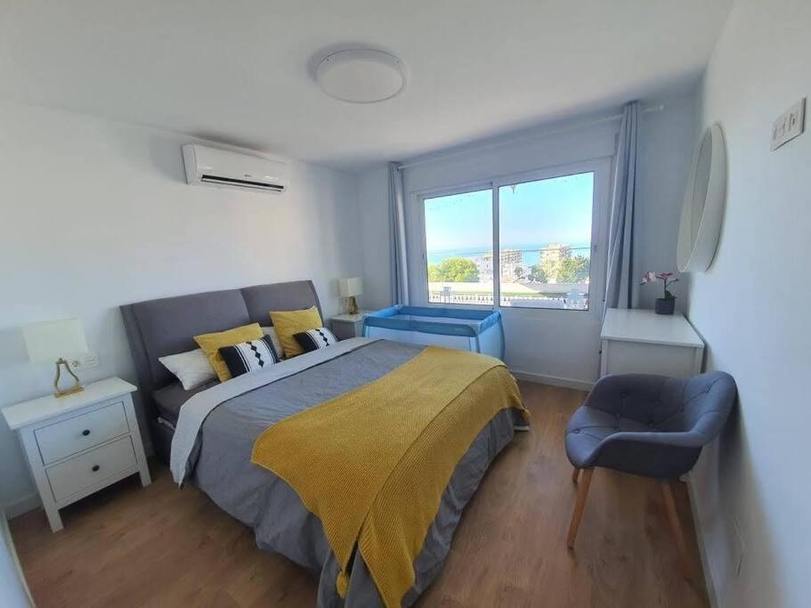 Beautiful Sea Views Cozy Apartment 350 M From Beach Benalmádena Exteriör bild