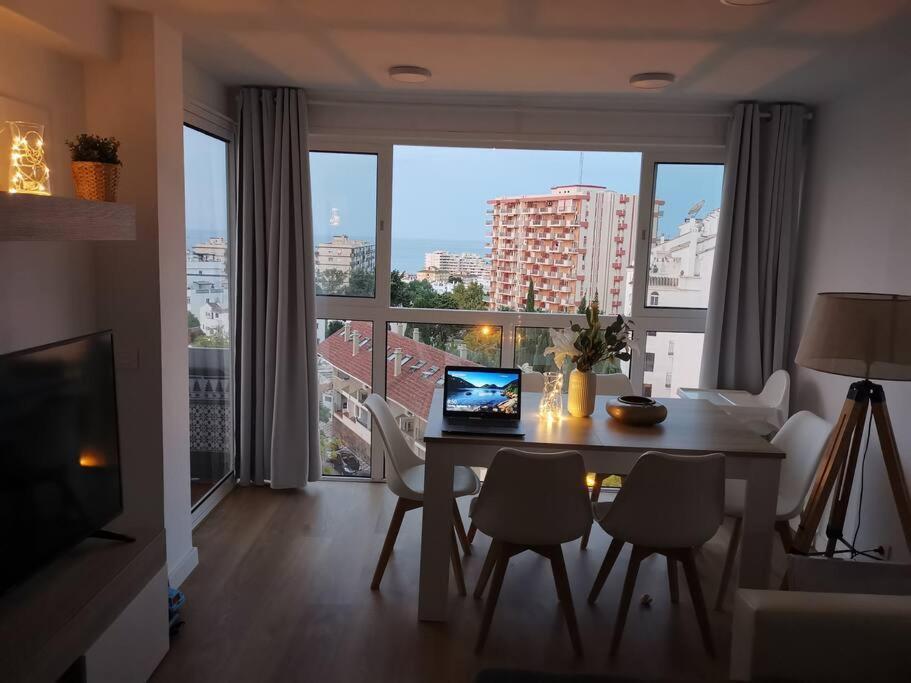 Beautiful Sea Views Cozy Apartment 350 M From Beach Benalmádena Exteriör bild