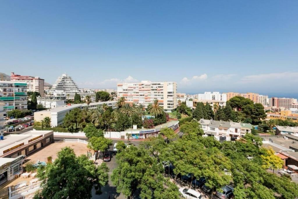 Beautiful Sea Views Cozy Apartment 350 M From Beach Benalmádena Exteriör bild