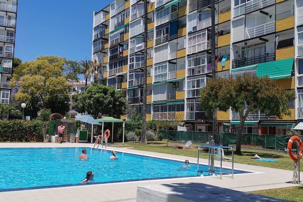 Beautiful Sea Views Cozy Apartment 350 M From Beach Benalmádena Exteriör bild