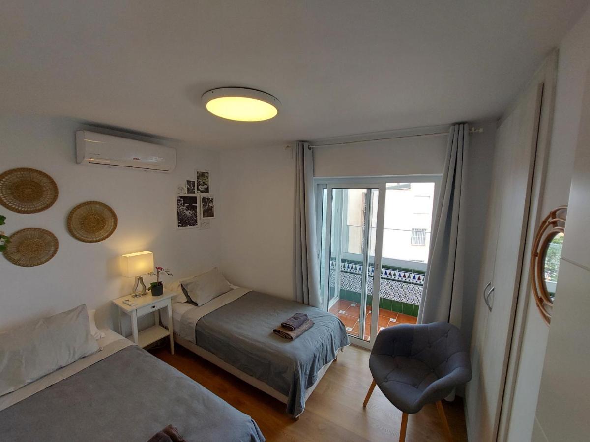 Beautiful Sea Views Cozy Apartment 350 M From Beach Benalmádena Exteriör bild